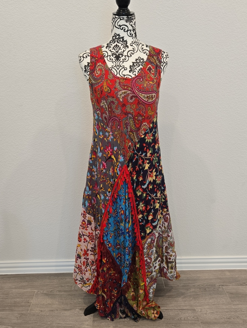 Sleeveless Red Patchwork Maxi Dress with Mixed Prints